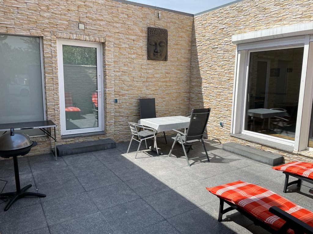 Bungalow Mit Terrasse Регенсбург Екстериор снимка