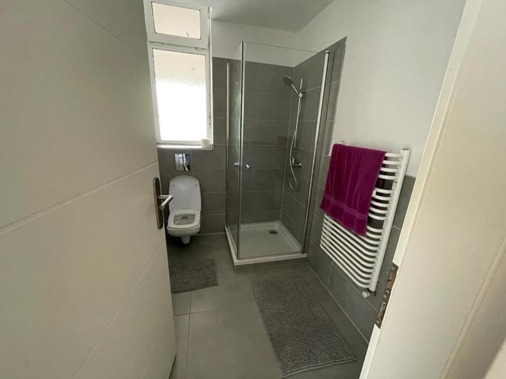 Bungalow Mit Terrasse Регенсбург Екстериор снимка